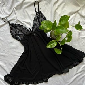 Black lace cami slip top with sparkle 🖤✨